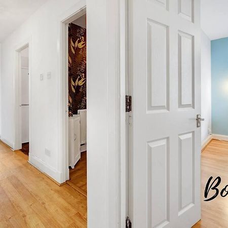 Monge Suite Old Town 2Br-1Ba, Near Royal Mile By Bonjour Residences אדינבורו מראה חיצוני תמונה