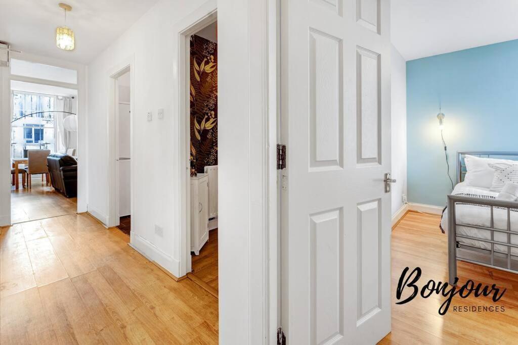 Monge Suite Old Town 2Br-1Ba, Near Royal Mile By Bonjour Residences אדינבורו מראה חיצוני תמונה