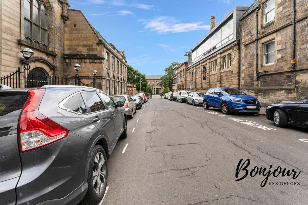 Monge Suite Old Town 2Br-1Ba, Near Royal Mile By Bonjour Residences אדינבורו מראה חיצוני תמונה