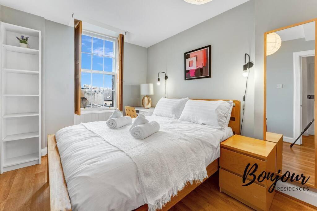 Monge Suite Old Town 2Br-1Ba, Near Royal Mile By Bonjour Residences אדינבורו מראה חיצוני תמונה